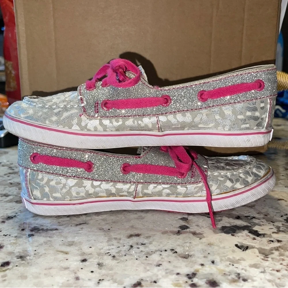Girl’s Sperry Topsider Cruiser Shoes - Size 2.5 Silver Cheetah Print & Hot Pink